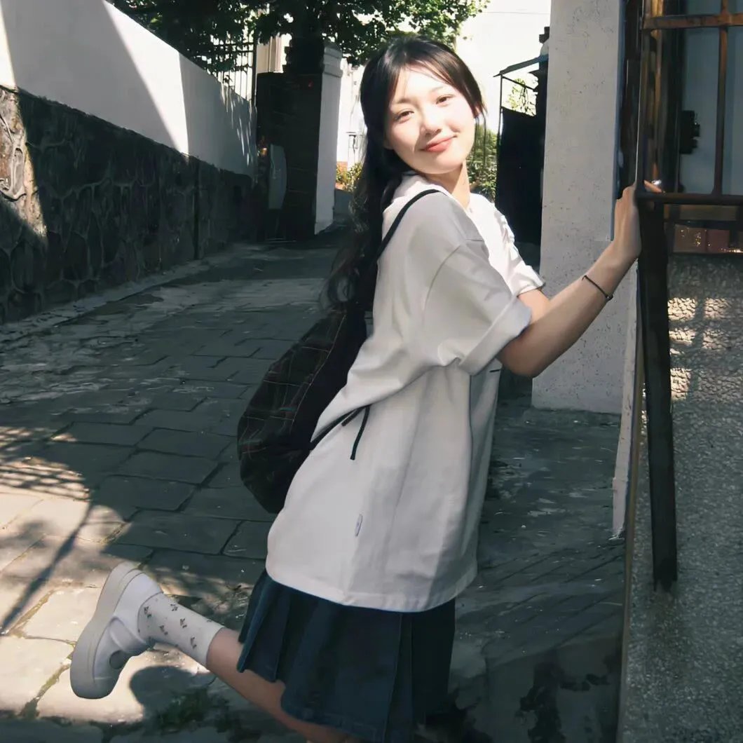 王鹤棣头像